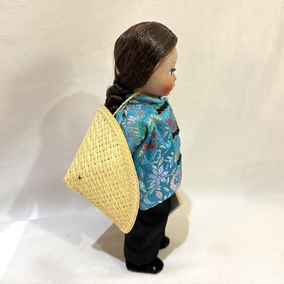 Vtg Madame Alexander “China” International Doll - Picture 3 of 10